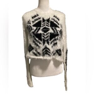 Hollister XS Black and White Fuzzy Cropped Crewneck Women’s Sweater